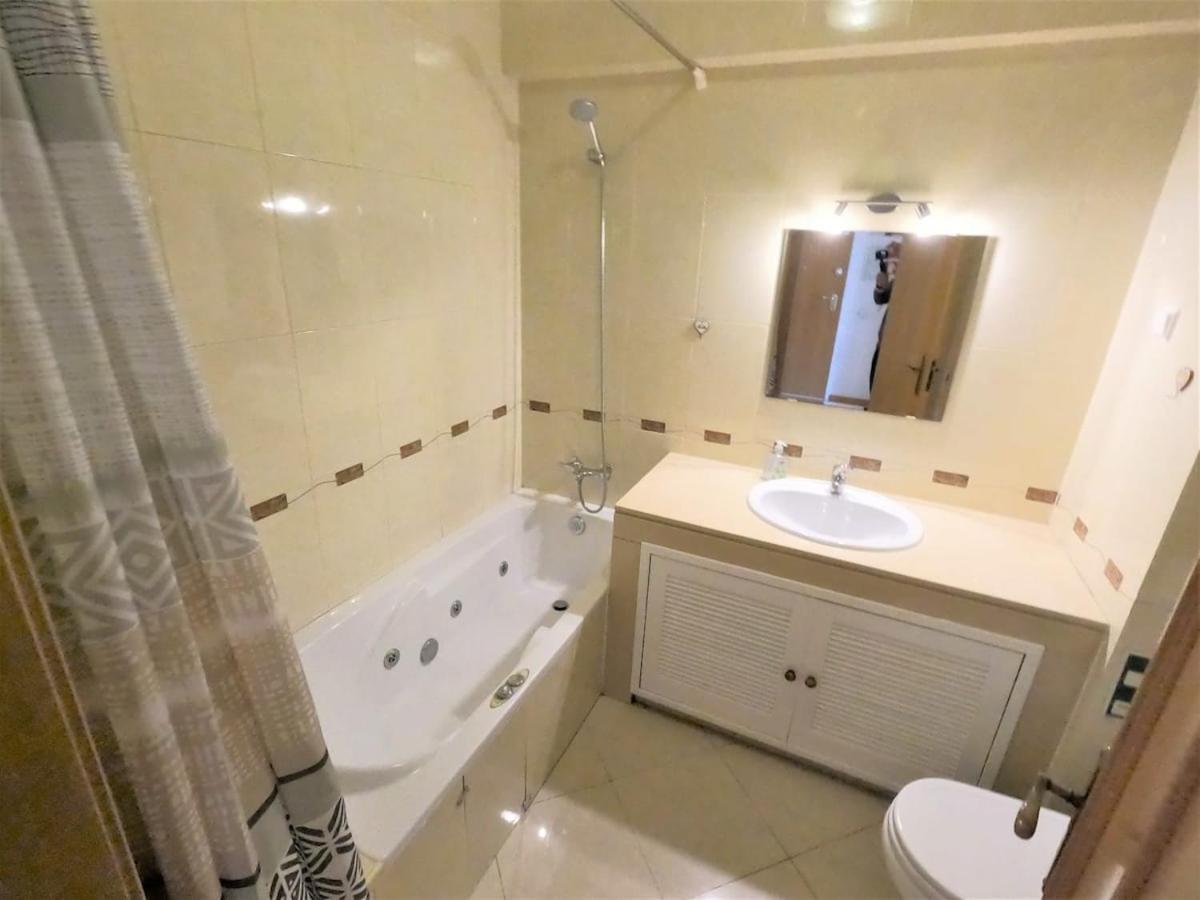 Algarve Modern T1 Apartment With Balcony In อัลบูเฟรา ภายนอก รูปภาพ
